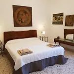 Rosetta Villa