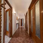 Rosetta Villa *