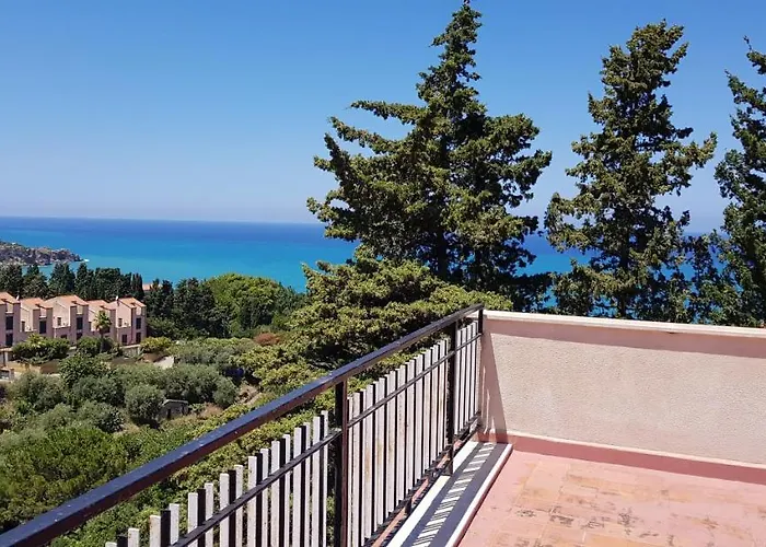 Rosetta Villa Cefalù