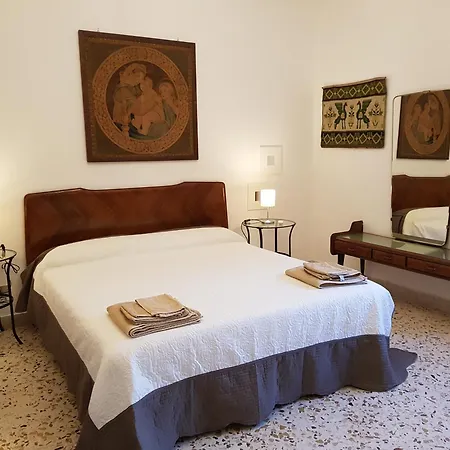Rosetta Villa