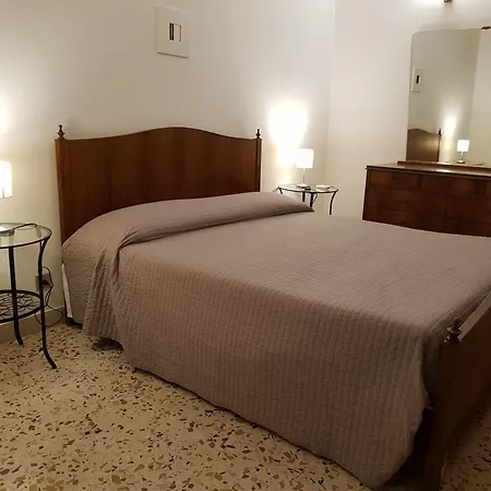 Rosetta Villa *